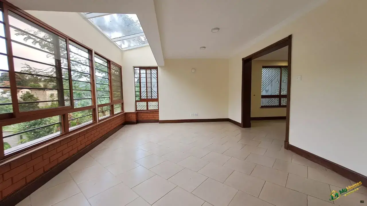 Exclusive 5 Bedrooms Secure Family Townhouse in Spring Valley