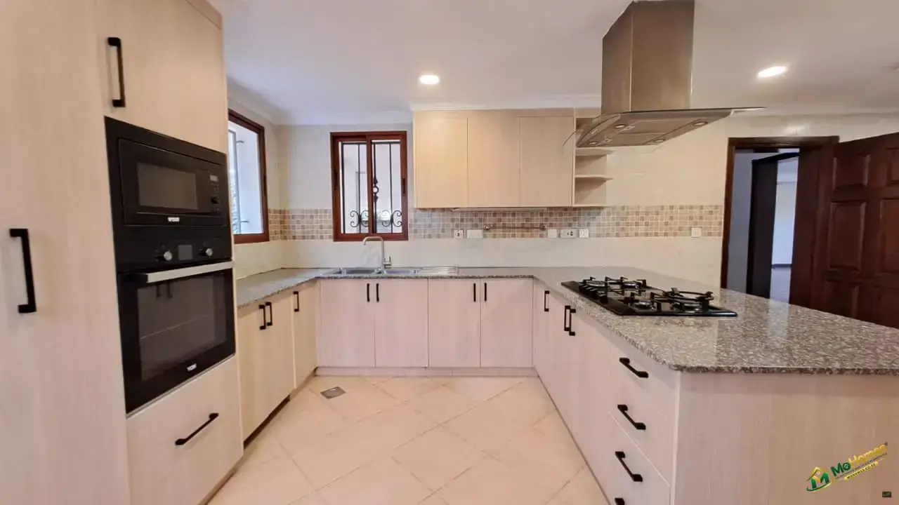 Exclusive 5 Bedrooms Secure Family Townhouse in Spring Valley