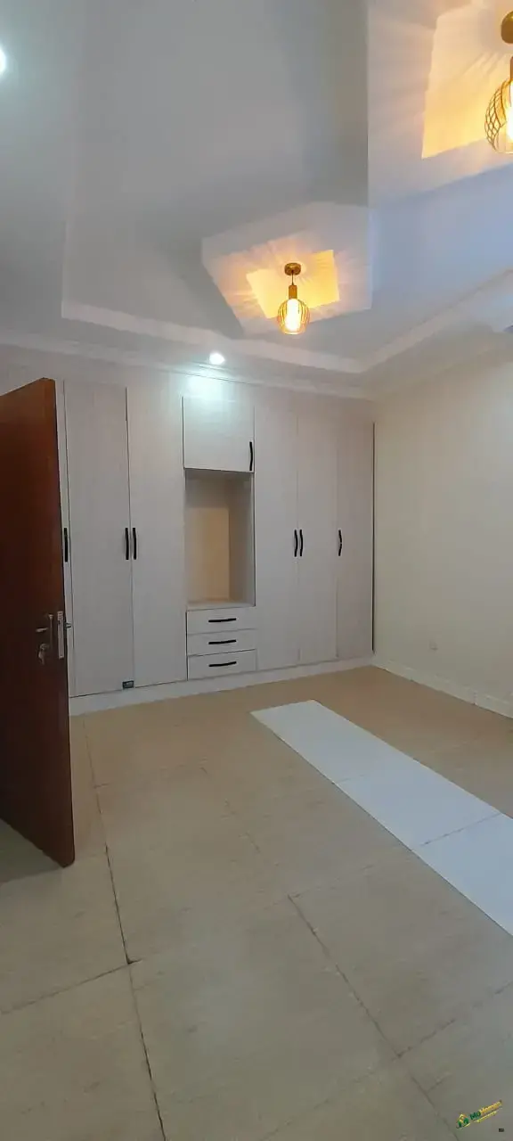 Secure Modern 1 Bedroom Homes Offering Comfort and Convenience