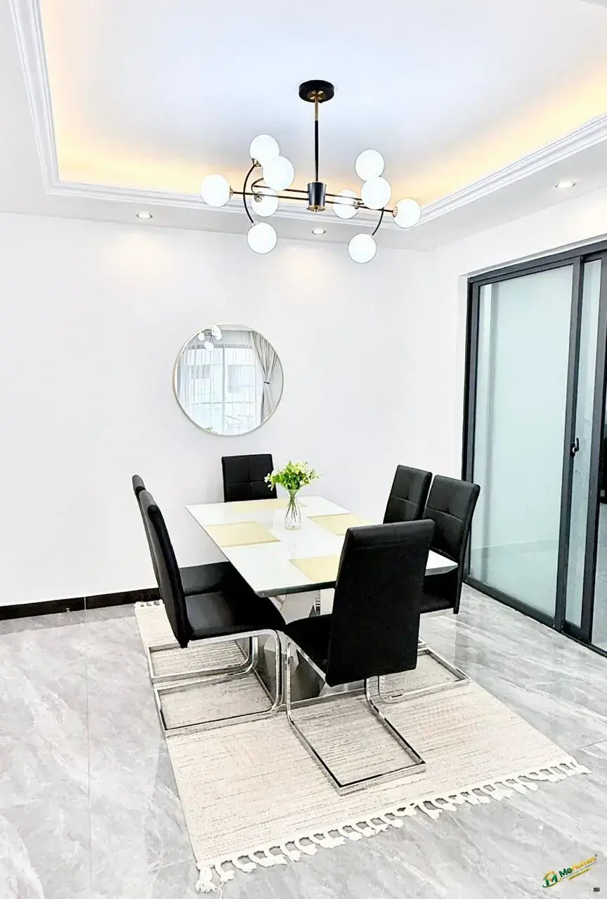 Luxury 3-Bedroom Haven Offering Unmatched Comfort, Style And Views