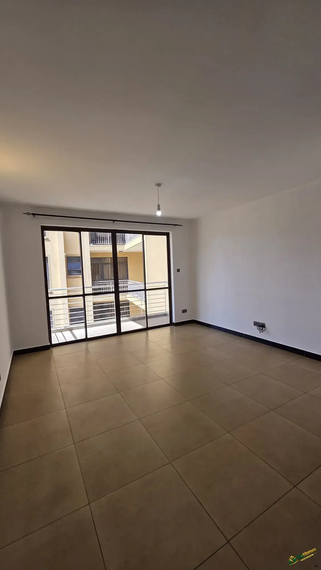 Bright 2-Bedroom Parklands Home Perfect For Modern Living