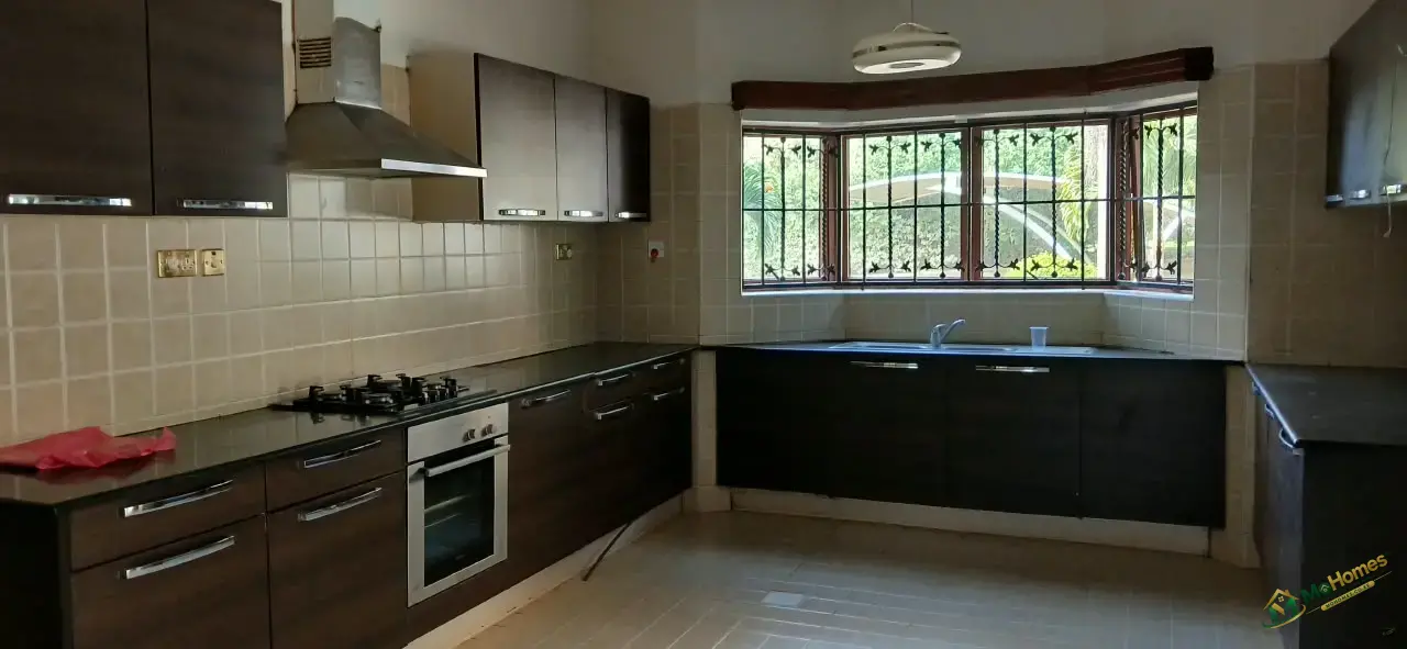 Spacious 5-Bedroom All-Ensuite Home in Runda Park