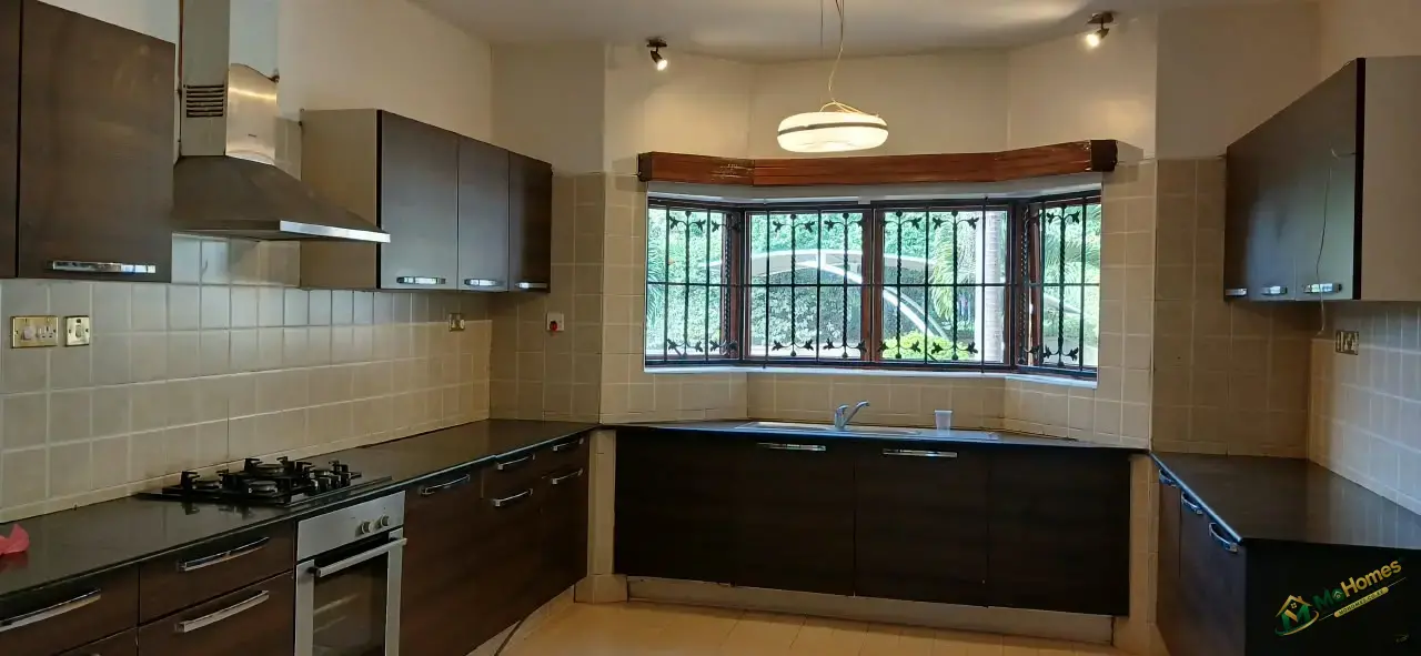Spacious 5-Bedroom All-Ensuite Home in Runda Park