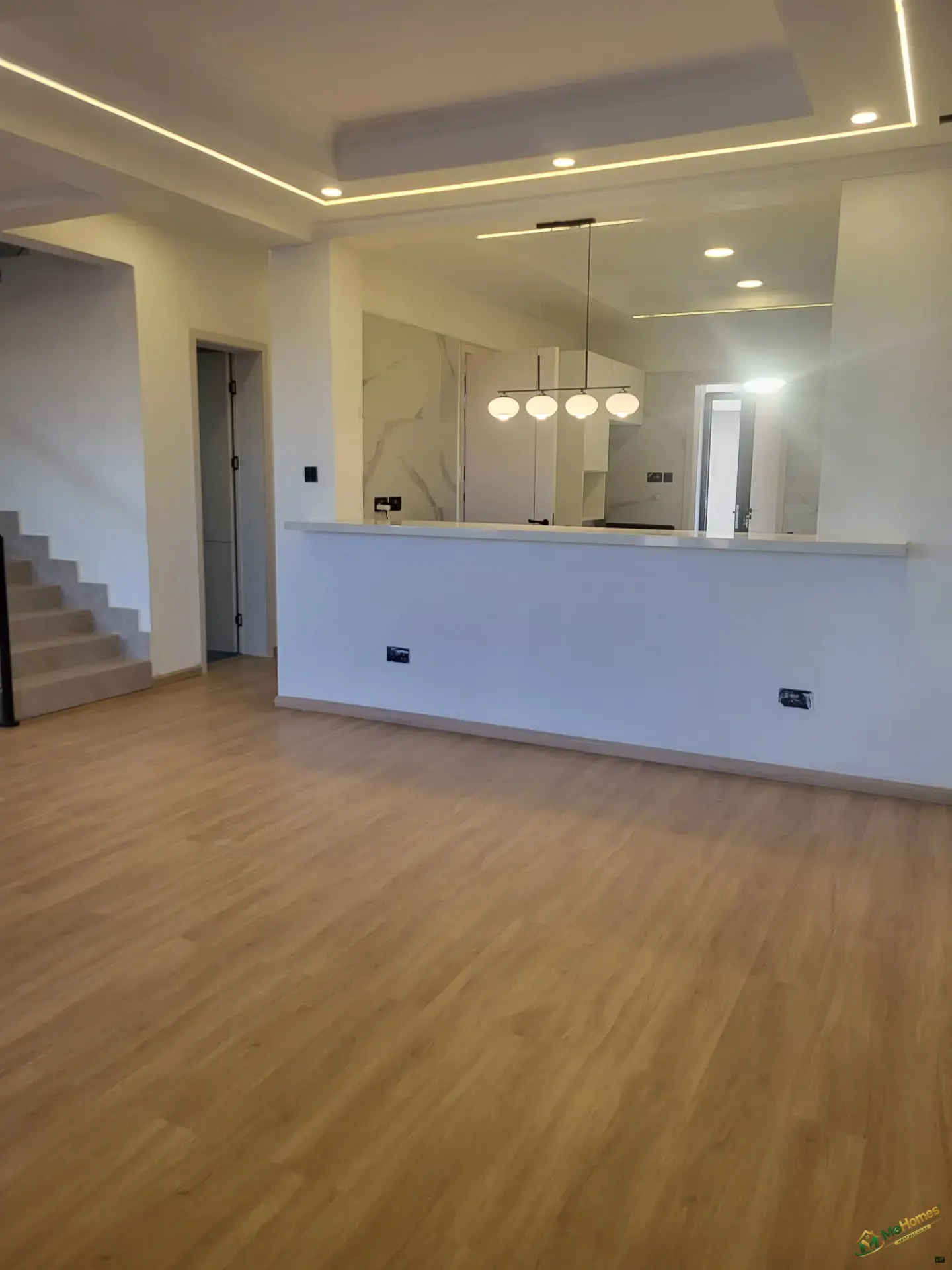 5 bedroom Villas