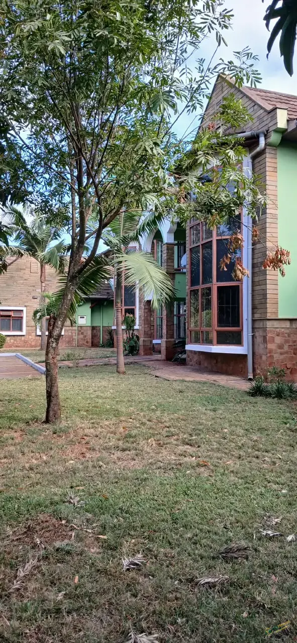 Spacious 5-Bedroom All-Ensuite Home in Runda Park
