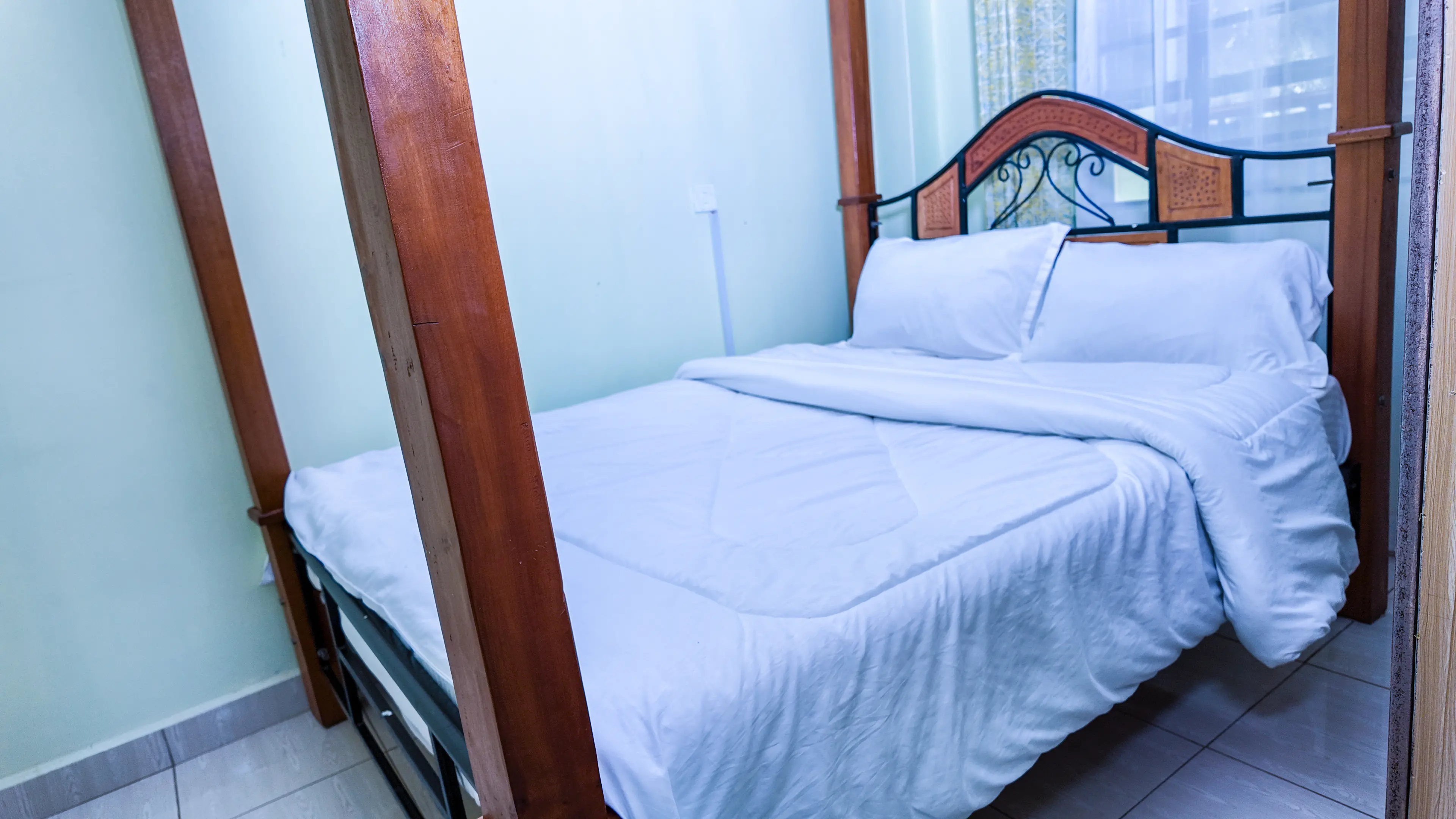 Zedek Suites
